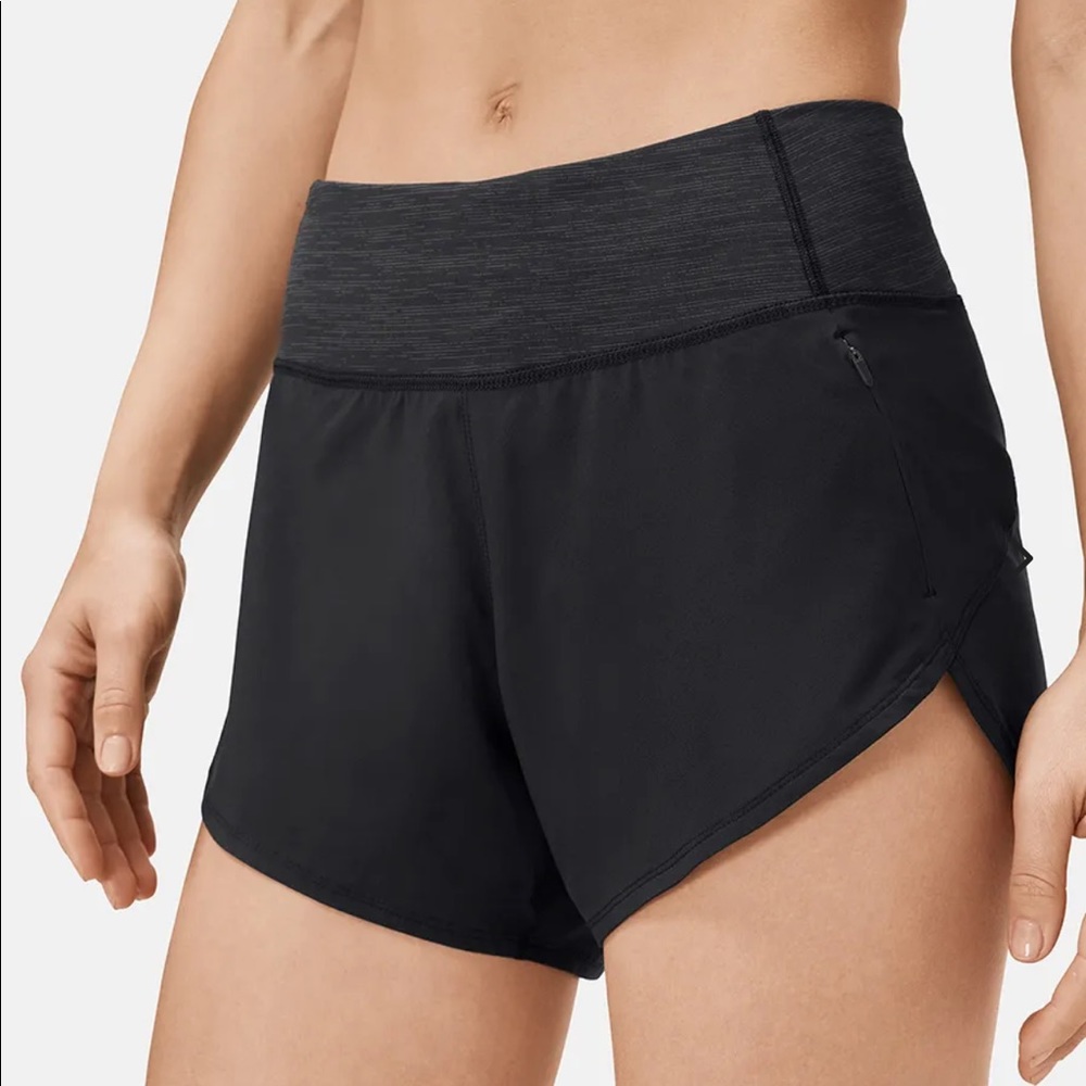 PINK outdoor voices Hudson shorts